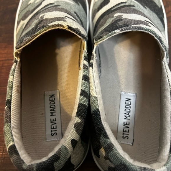 Steve Madden Gills-c Camouflage Platform Canvas Slip On Sneaker Womens 8 EUC - Picture 7 of 9